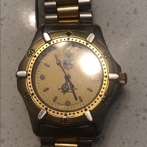 Beautiful set of two woman’s Tag watches. - Picture 4 of 8